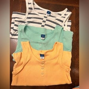 Big Girl’s cropped tank lot